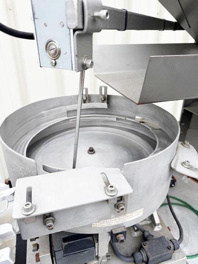 Used SureKap 6-Spindle Inline Screw Capper with Hopper