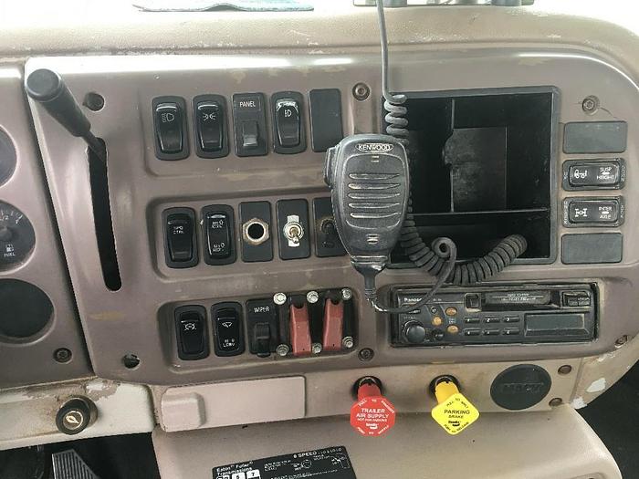 Used 2001 Mack CH 613