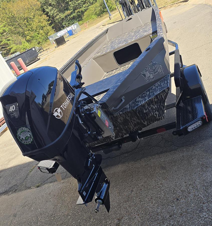 EDGE 1550 DB sportsman/ Tohatsu MFS40 package