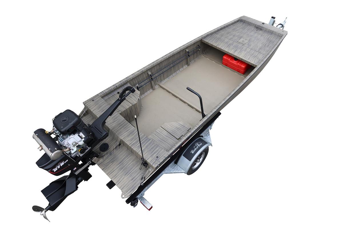 Gator-Tail Extreme Series Gator-Tail's flagship offering, Our best equipped surface drive boat.