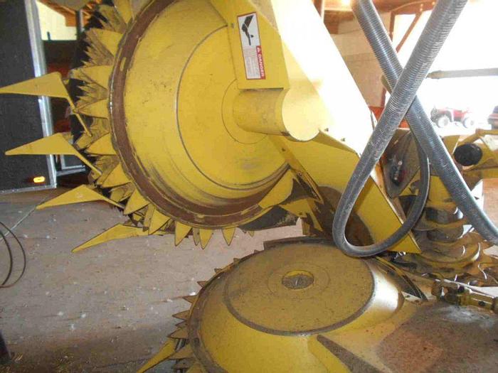 Used John Deere 678 Rotary Header