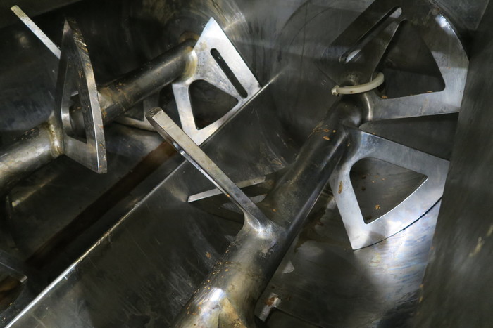 Used (4) x BEETZ 1000kg CHOCOLATE MIXERS