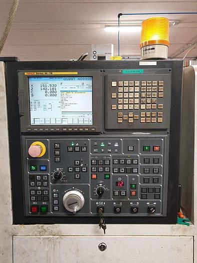 Begagnad Doosan Puma 240 MSB, från 2008, Svarv med 5 axlar och stångmatare.