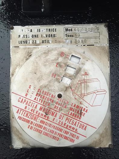 Usato PIEGATRICE IMAL IDRAULICA 3000 X 60t CON POSIZIONATORE DI QUOTA