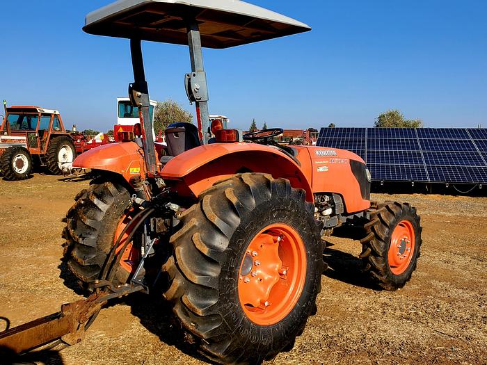 Used 2013 Kubota M7040D Tractor w/ 2400 hrs