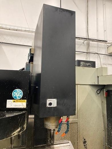 Utilisé Centre d’usinage vertical Feeler FV-600