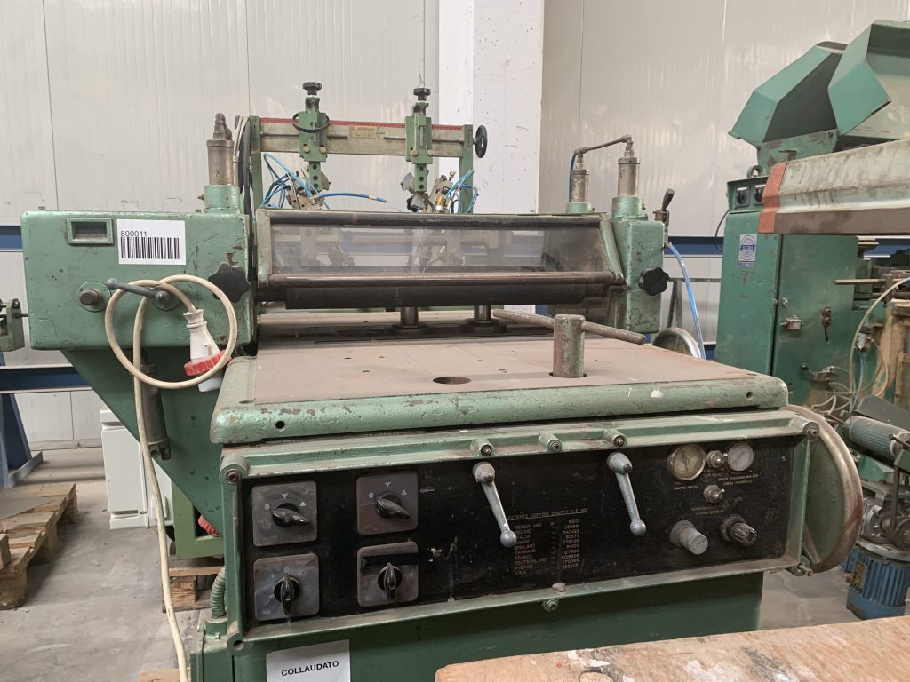 Usato Fresatrice copiatrice a 2 assi, marca Helma