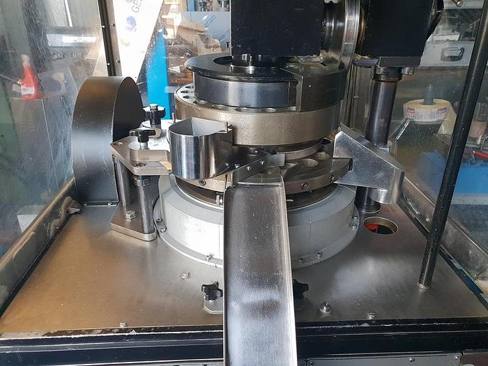 Used Manesty D4 Tablet Press