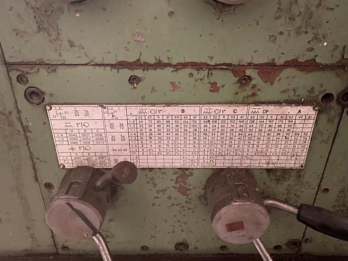 Used Famot TUM 25B Manual Centre Lathe