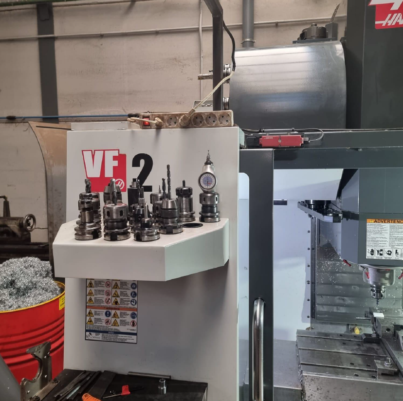 Used Haas VF-2 -  Vertical machining centres - 2015