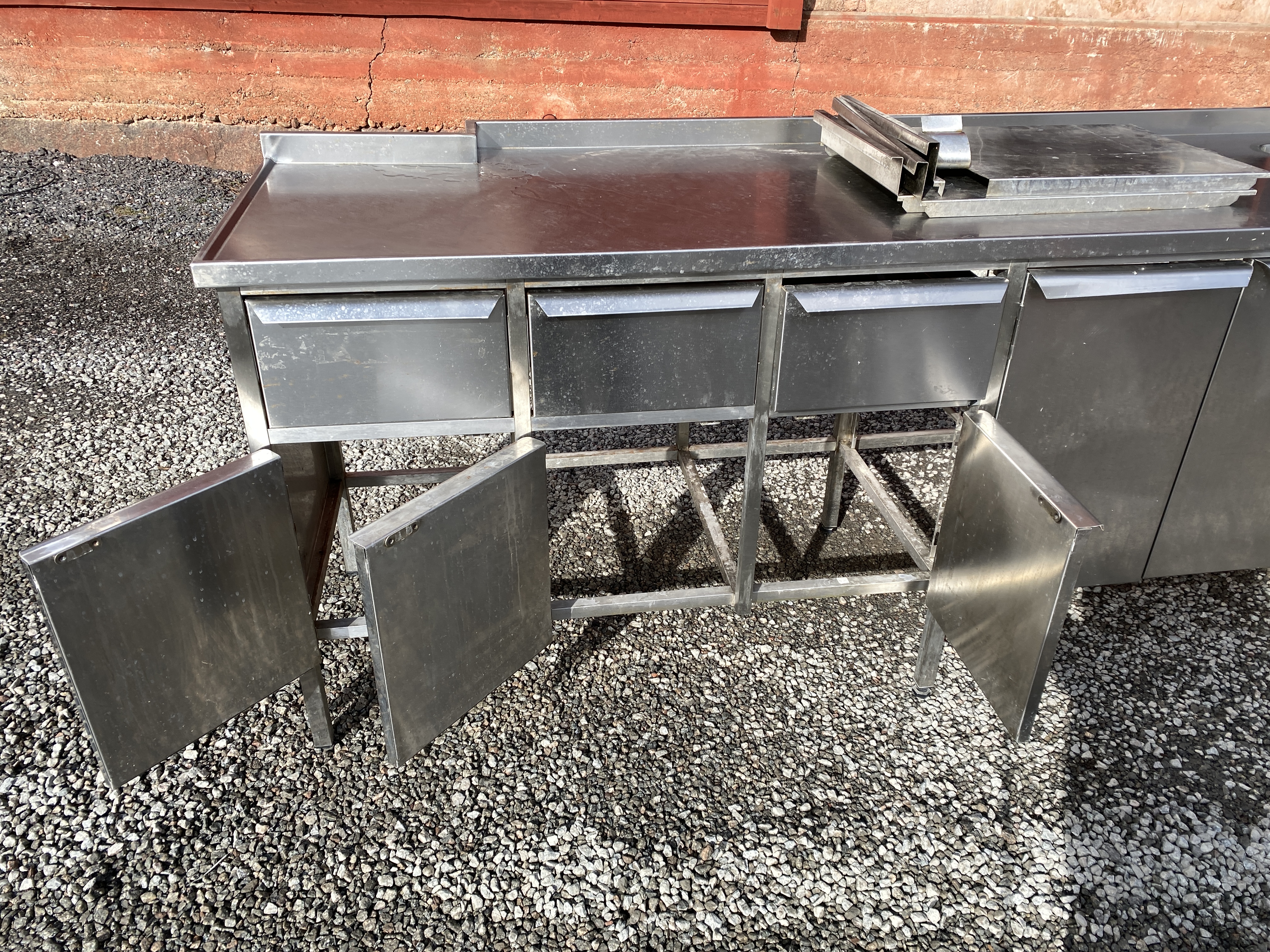 Refurbished Rostfritt Arbetsbord 240x70cm