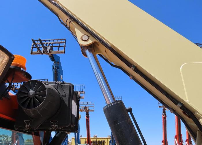 Used 2014 JLG G10-43A