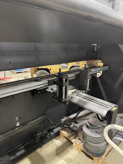 Used 2006 Piranha Pro 10' x 100 Ton Press Brake