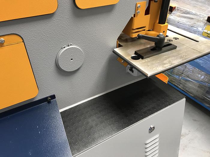 UZMA 60 ton 5 station Hydraulic steelworker