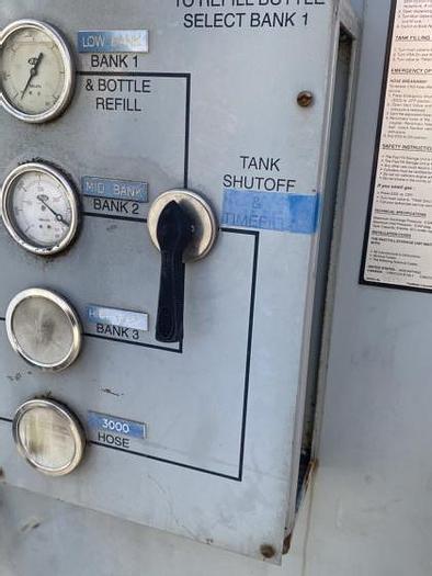 Used CNG Storage and Dispenser FuelMaker FF350 with 3600 psi ctc/dot bottles, sold