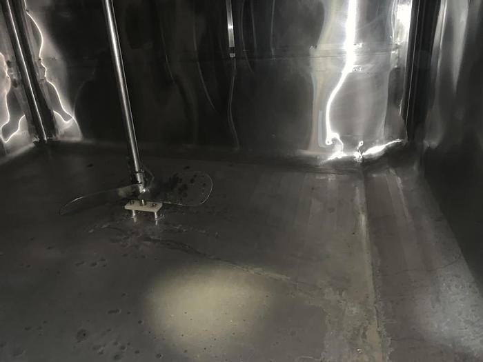 Used Tank, 3,000 Gallon, S/st, Insul, Agit, 2-Compartment #C743869