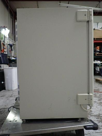 Used Sanyo Model MCO-17AIC CO2 Direct Heat Laboratory Incubator