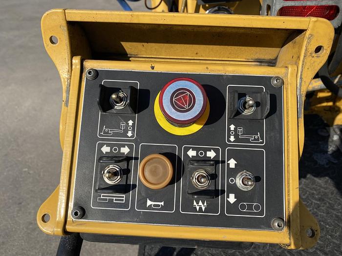 Usato 2015 CATERPILLAR AP 300D