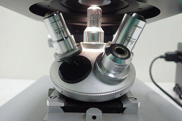 Used Leitz Wetzlar Diavert Microscope w/ 4 Objectives, Periplan GF 10X Eyepieces etc