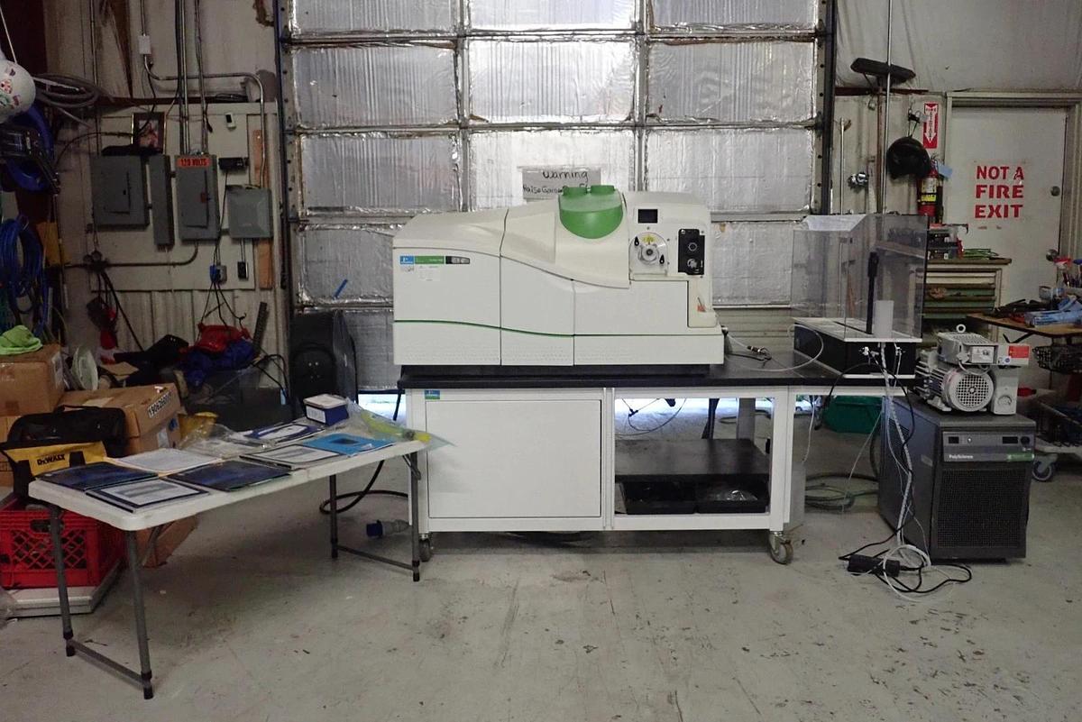 Used Perkin Elmer NexION 300D ICP-MS with ESI Autosampler, Vacuum Pump, Chiller, More