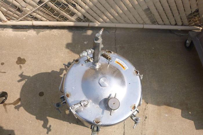 Used Tank, 5 Gallon S/st, 110 PSI, FV, DT/DB, Clamped Top, A #S744169