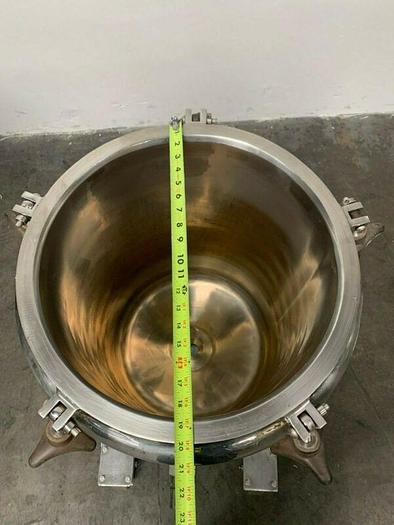 Used LEE 100 Liter Stainless Steel Jacketed Reactor w/ Agitator 30 PSI