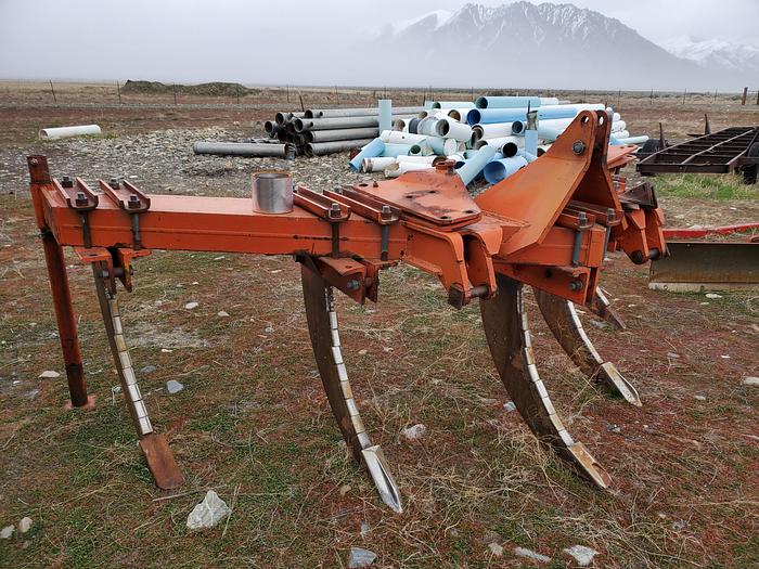 Used Allis Chalmers 5 Shank Ripper