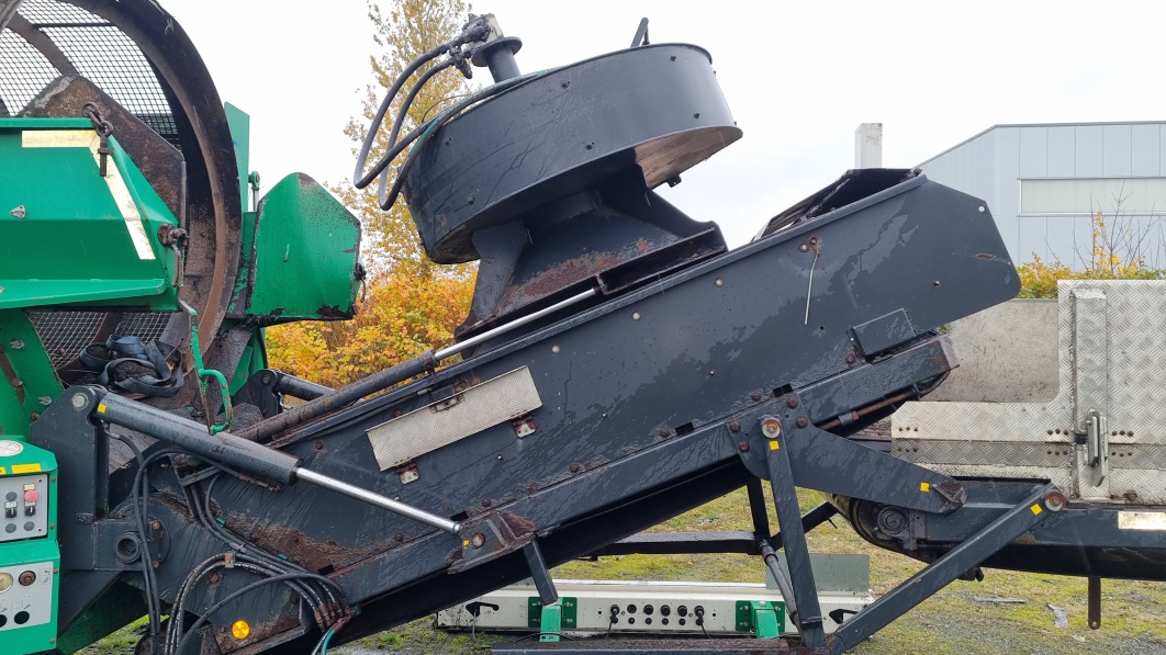 Used Trommelsiebmaschine Komptech MAXX