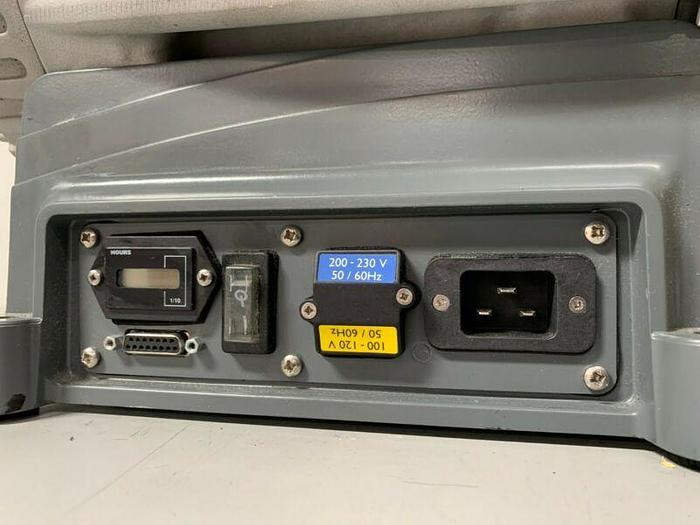 Used BOC Edwards XDS35 i Dry Scroll Vacuum Pump 100/230 Volt