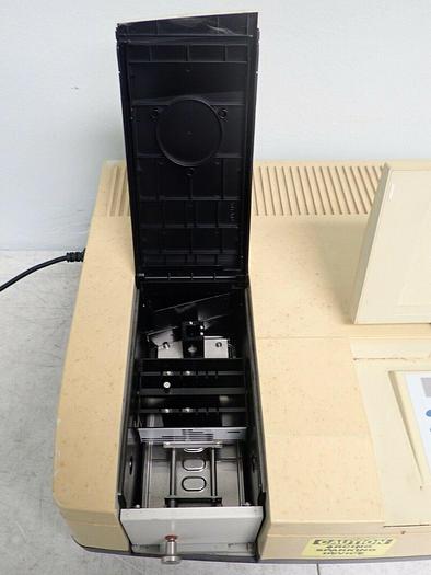 Used Shimadzu UV-1700 PharmaSpec UV-VIS Spectrophotometer 206-24201-92