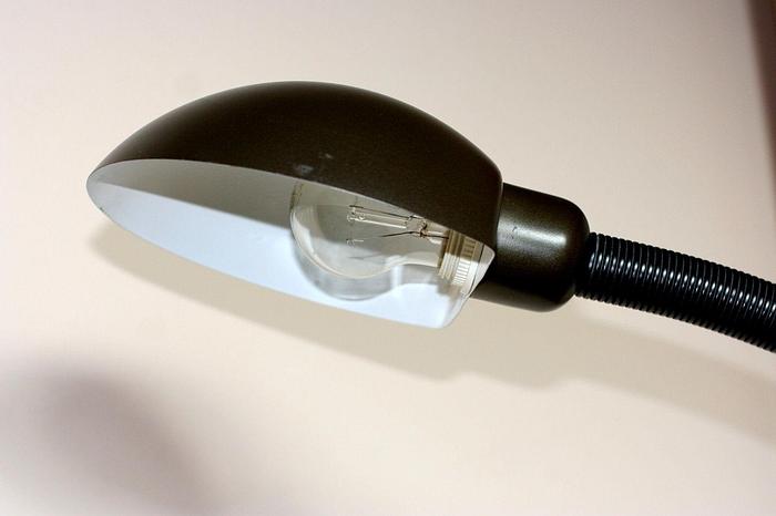 Used 1 x Vintage DDR office floor lamp , Well preserved , Bundeswehr , ideal for dealers