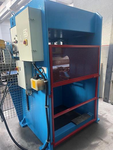 Usato PIEGATRICE FARINA IDRAULICA 1500X40