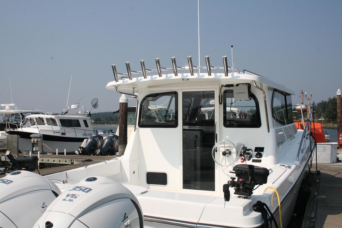 Used 2027 Ocean Sport Roamer 30 #141