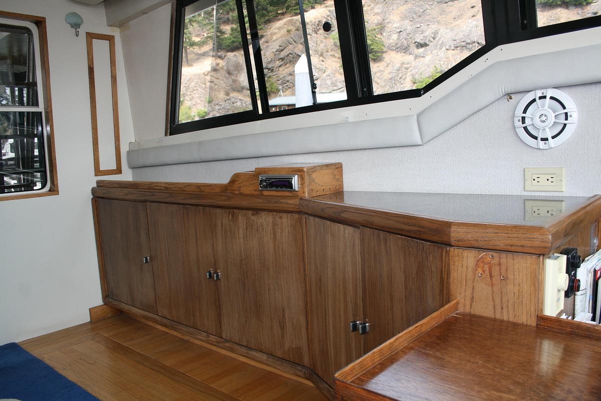 Used 1989 Silverton 34 C