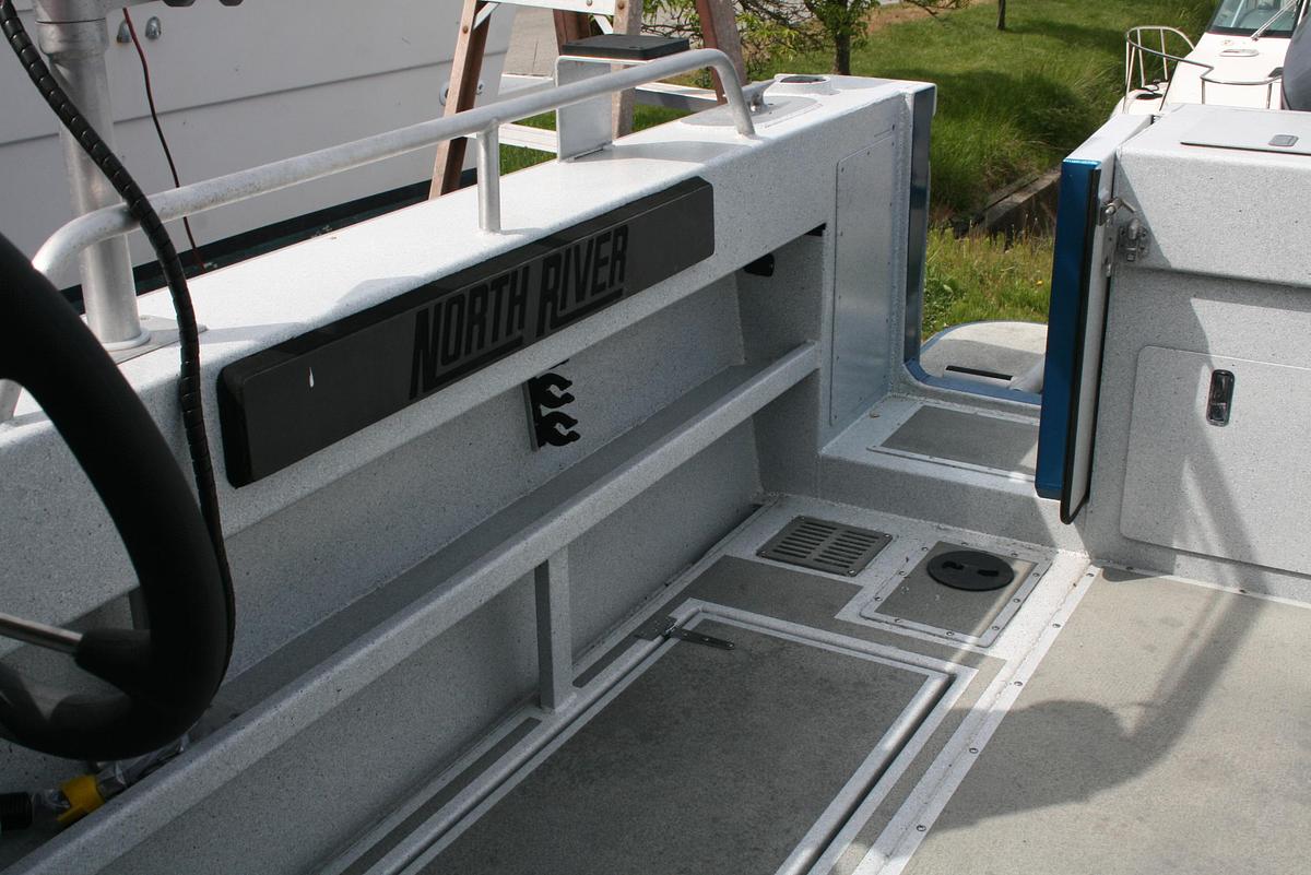 Used 2017 North River Sea Hawk 2500S