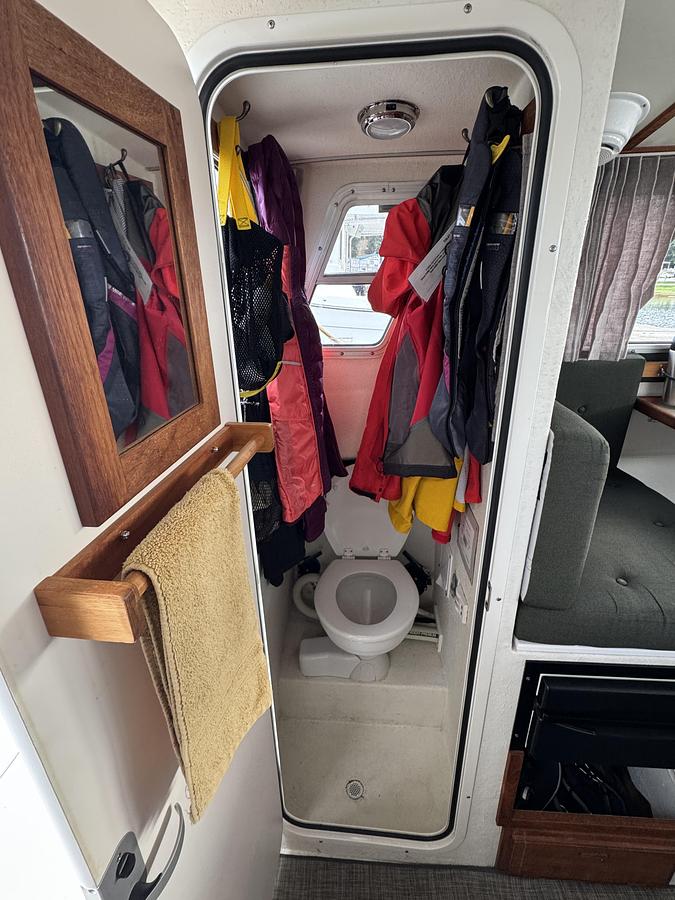 Used 2007 SeaSport 2400 Explorer