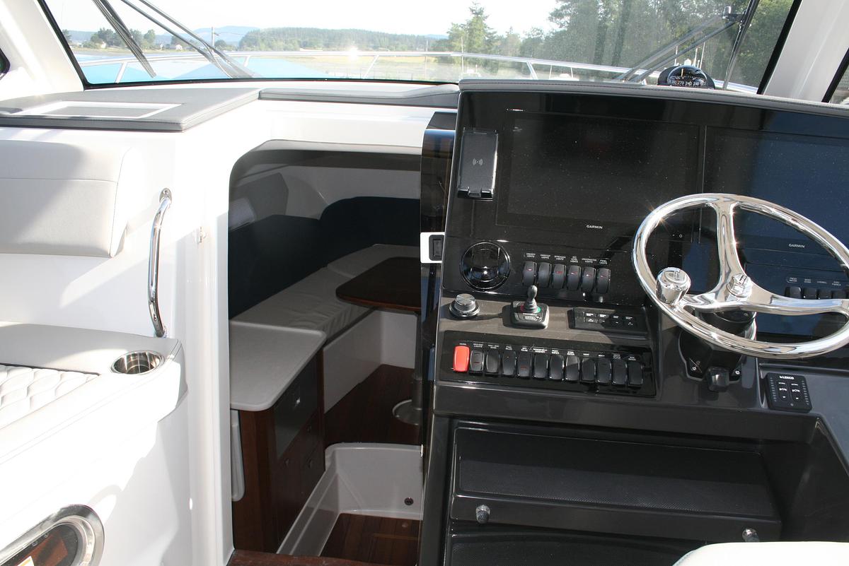 2026 Pursuit OS 325 Offshore