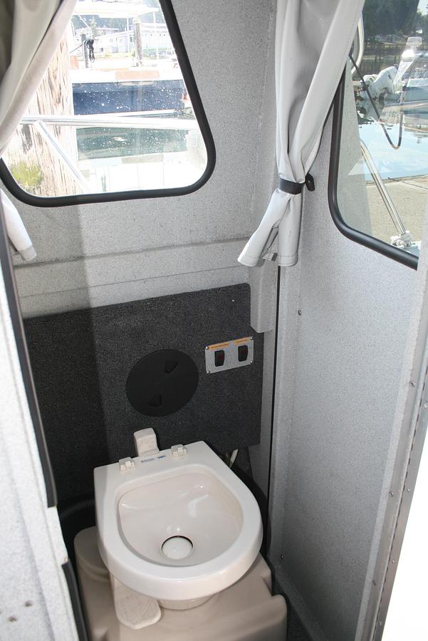 Used 2007 Harbercraft 2425 Pilot House