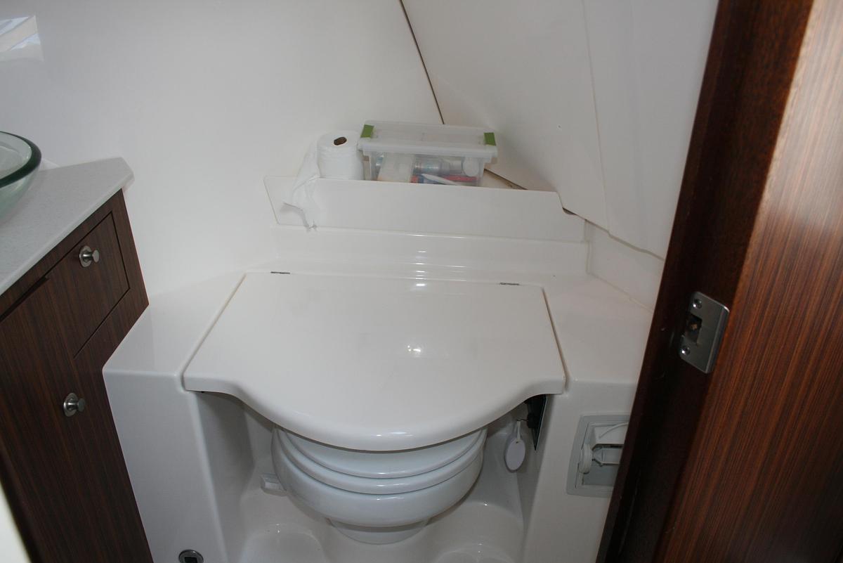 Used 2016 Pursuit OS 325 Offshore