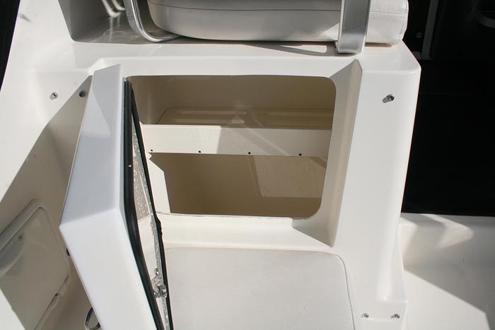 Used 2005 Pursuit 3370 Offshore