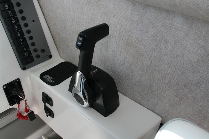 Used 2022 Parker 2120 Sport Cabin
