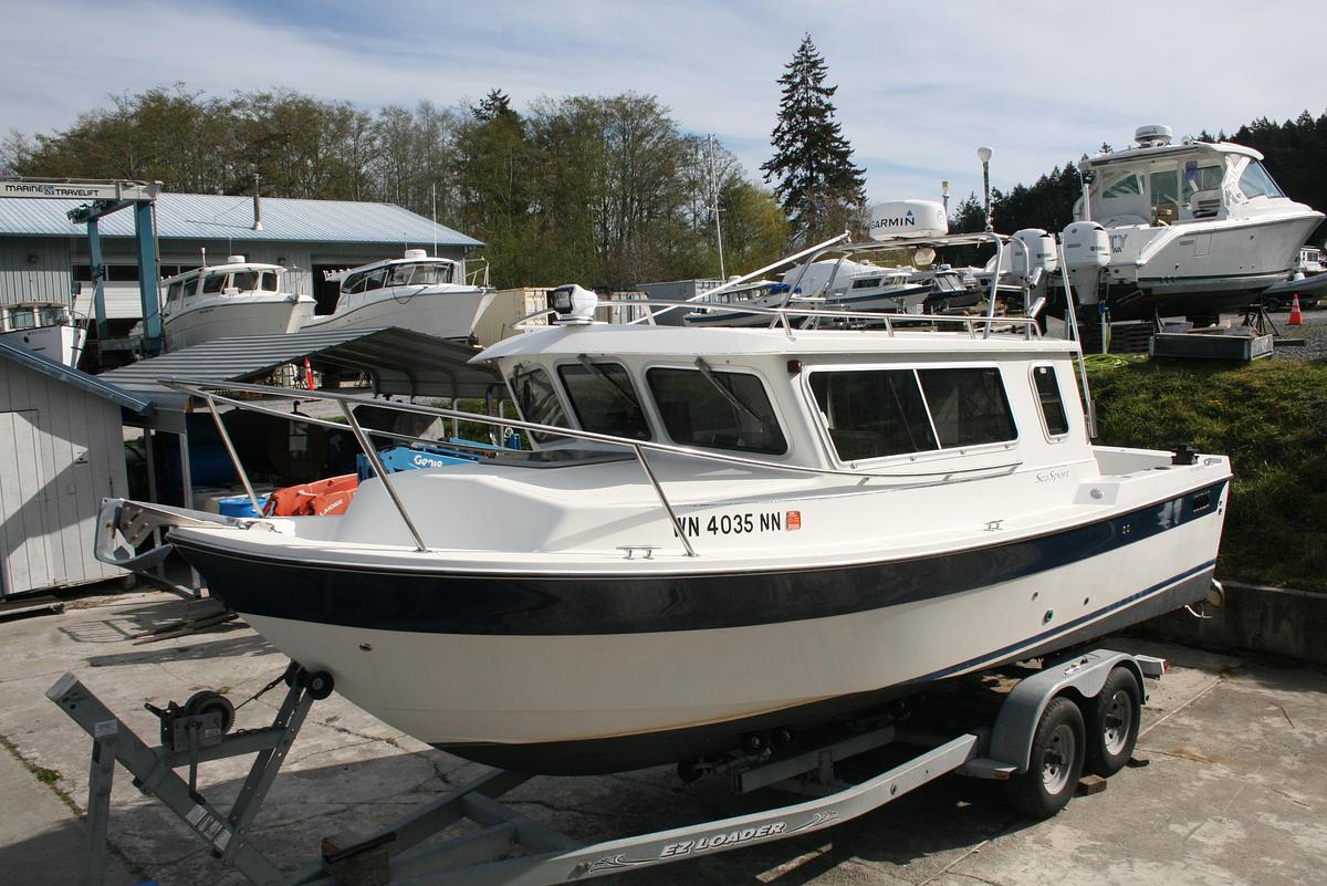 Used 2003 SeaSport 2400 Explorer