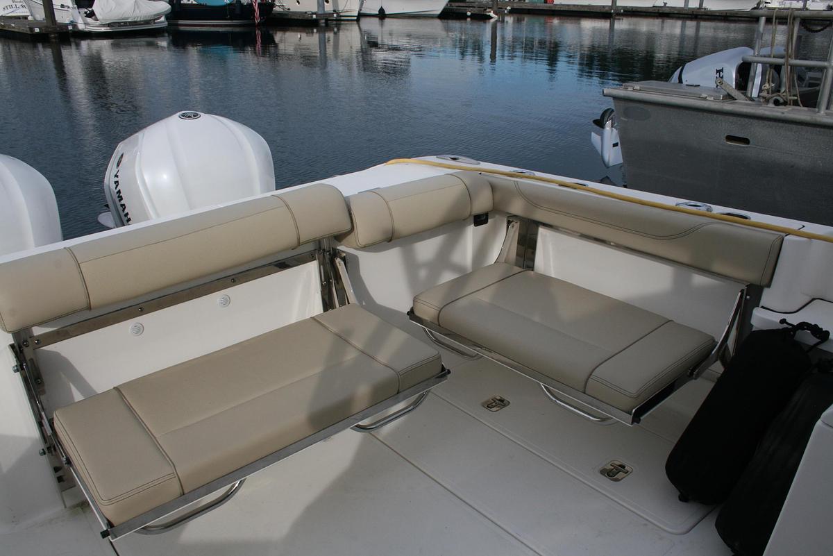 Used 2021 Pursuit OS 325 Offshore
