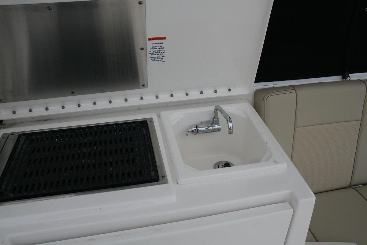 Used 2021 Pursuit OS 325 Offshore