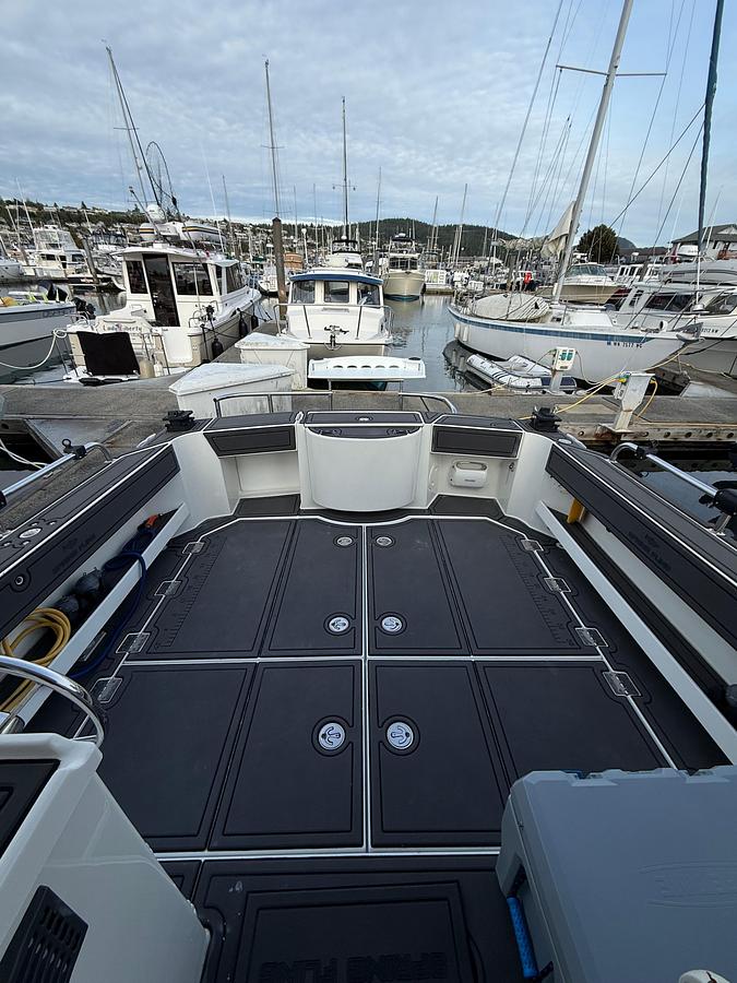 Used 2005 Ocean Sport Roamer 30 #12