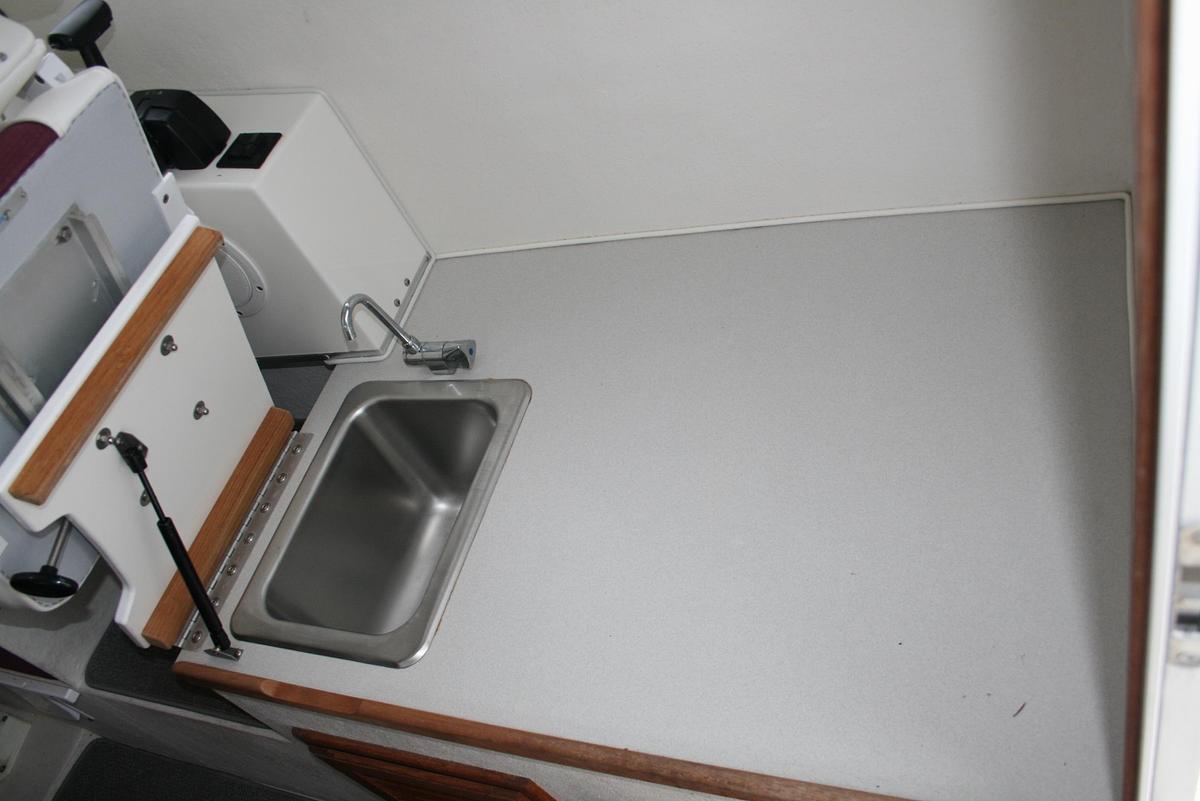 Used 2006 SeaSport 2200 Sportsman