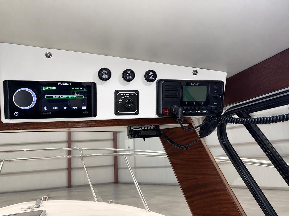 Used 2025 Ocean Sport Roamer 36