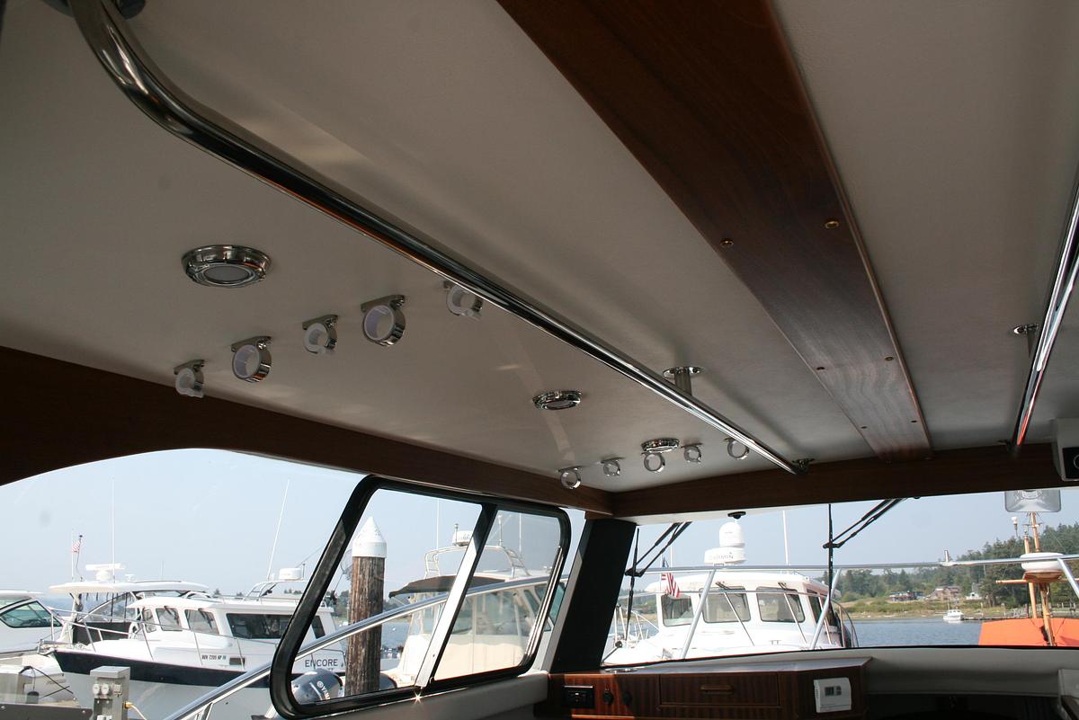 Used 2027 Ocean Sport Roamer 30 #141