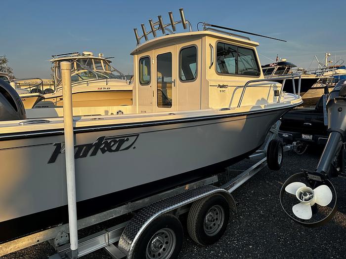 Used 2022 Parker 2120 Sport Cabin
