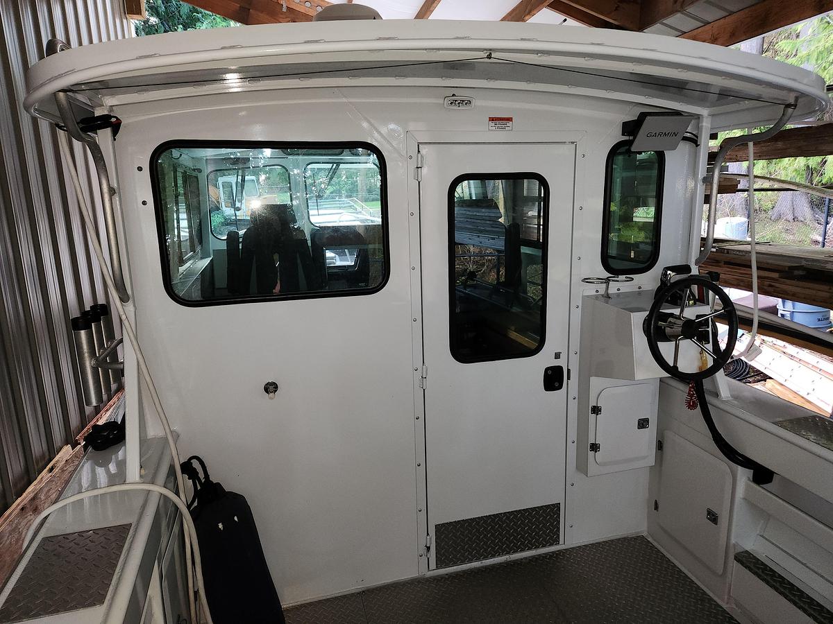 Used 2022 Hewescraft 240 Pacific Cruiser